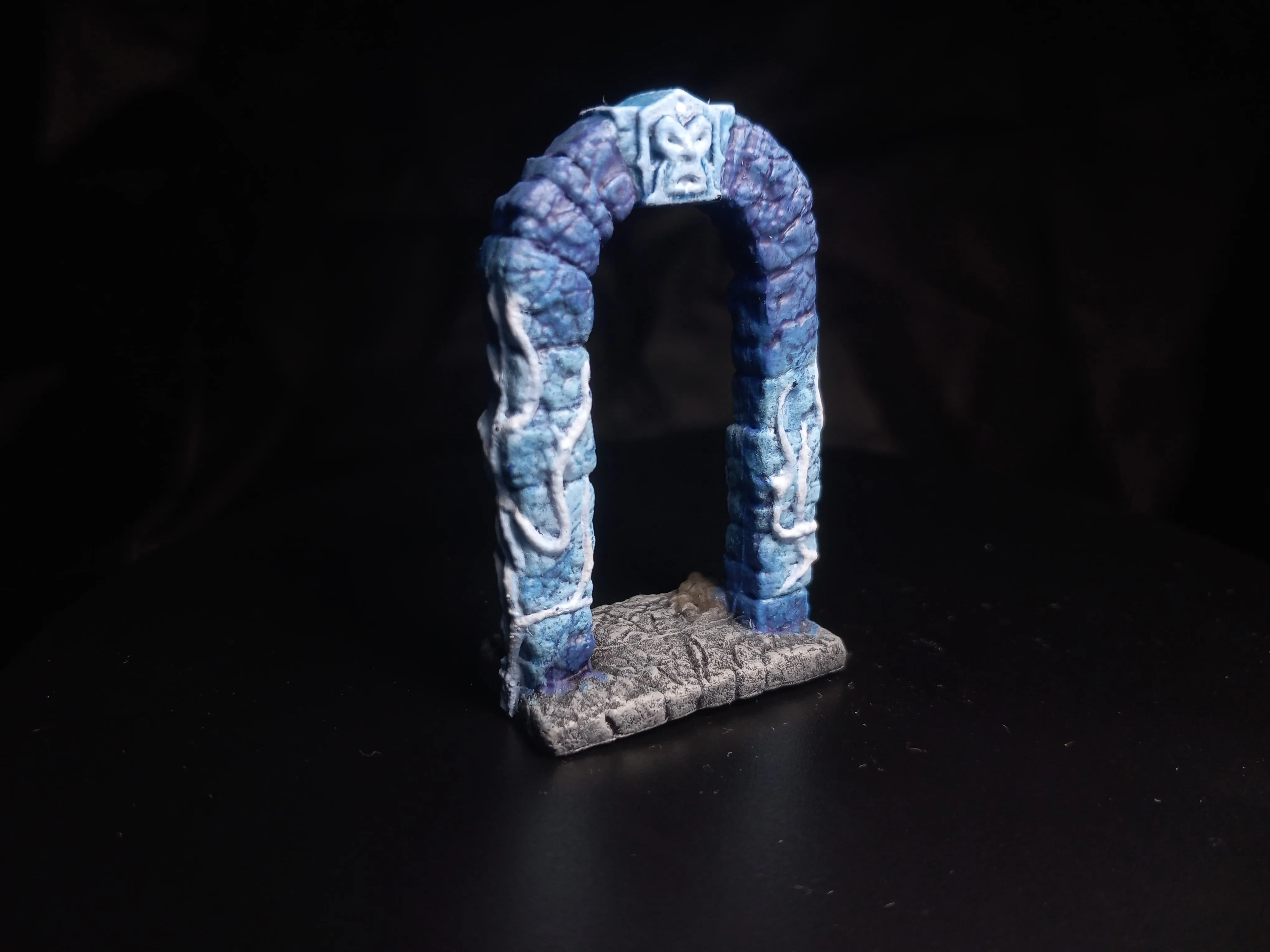 Close-up of falling rock trap detail