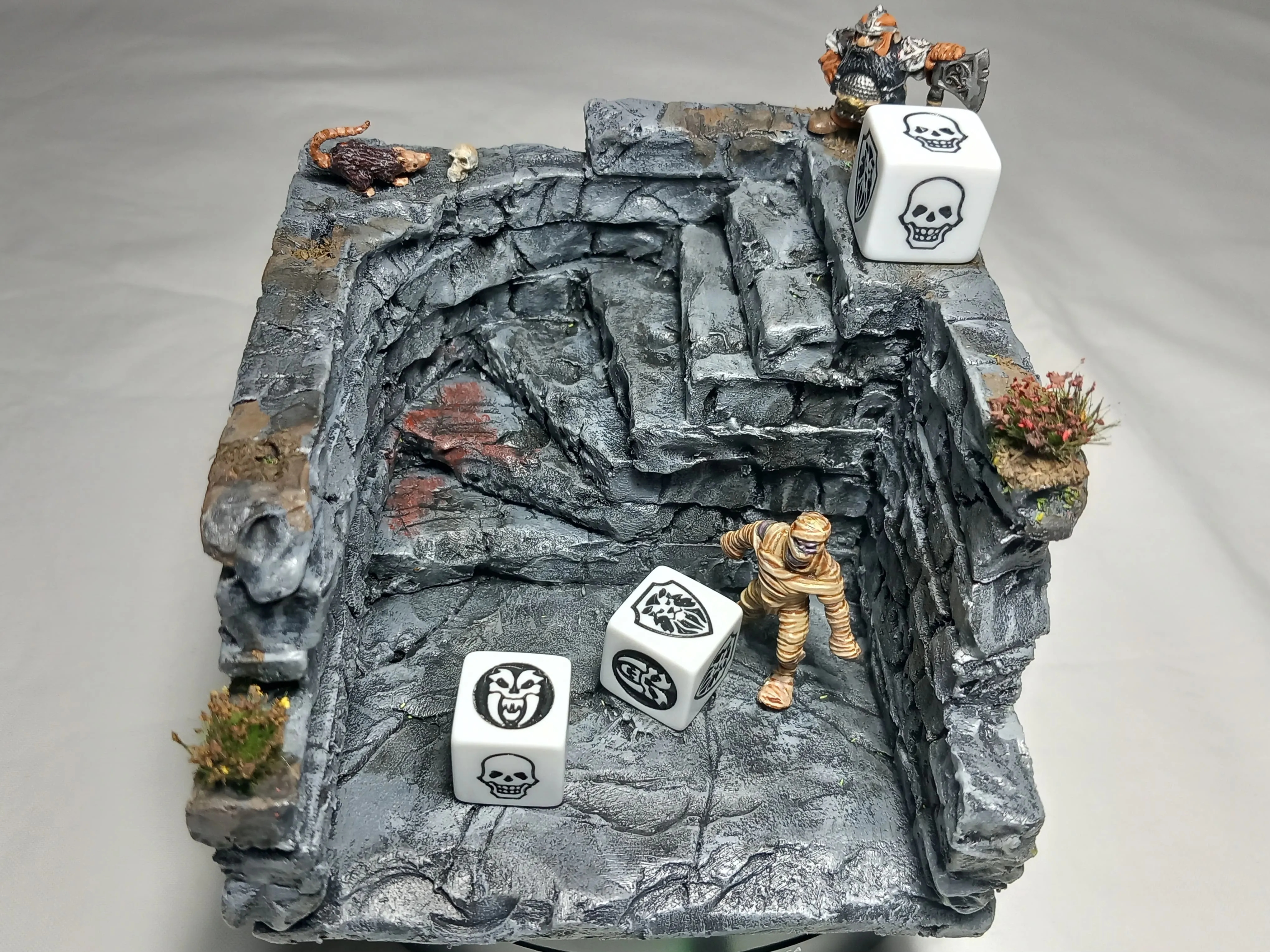 Featured image for Dice Tower Diorama: A HeroQuest Game Tribute